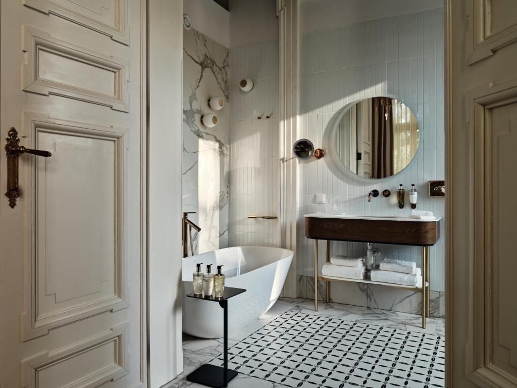 Altus Palace Hotel